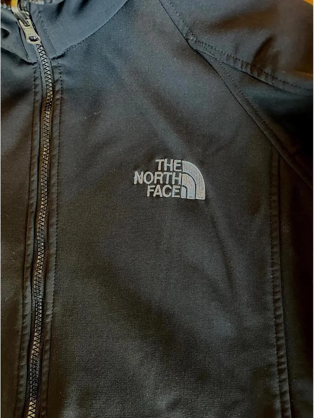 The North Face Men's Large Black Softshell Jacket